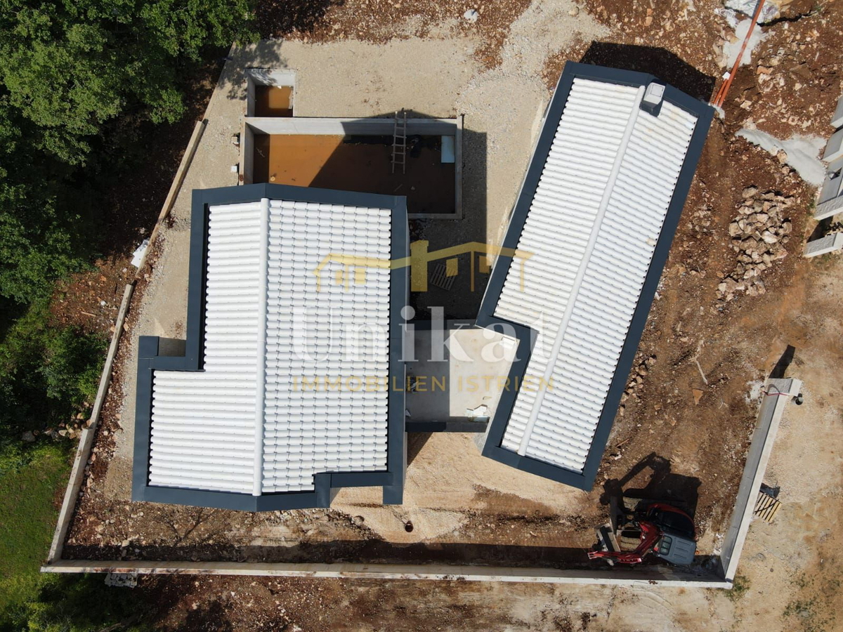 Moderna nuova costruzione con piscina vicino a Poreč